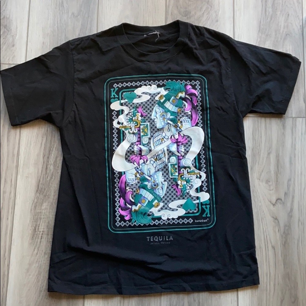 Black t-shirt